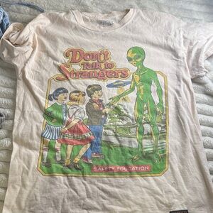 Alien Graphic Short Sleeve Tee